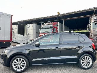 Coche accidentado Volkswagen Polo 1.4 TDI 75pk BlueMotion 5drs - navi - clima - cruise - facelift - bleutooth - pdc v+a - front assist - privacy glass 2016/3