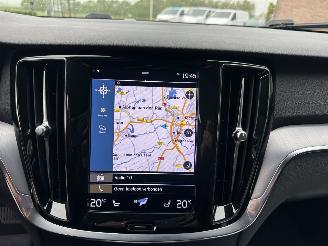 Volvo V-60 2.0 B3 Hybrid 8-traps aut Momentum - 49dkm nap - navi - camera - leer - stoel + stuurverw - CarPlay picture 16