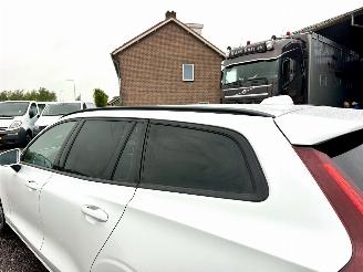 Volvo V-60 2.0 B3 Hybrid 8-traps aut Momentum - 49dkm nap - navi - camera - leer - stoel + stuurverw - CarPlay picture 98