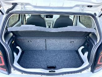 Volkswagen Up! 1.0i 65pk beats 5drs - nap - line assist - clima - cruise - pdc - privacy glass - subwoofer - licht + regensens picture 60