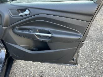 Ford Kuga 1.5 EcoB Turbo 150pk 6-bak ST-Line - nap - navi - xenon - park assist - leer + alcantara - zwarte hemel - keyless picture 52