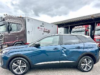 uszkodzony samochody osobowe Peugeot 3008 1.6 HYbrid 225pk aut + f1 Allure Pack Bus - nap - nav - camera - keyless entry + start  - line + side assist 2022/5