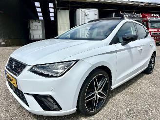 Seat Ibiza 1.0 TSI 95pk FR 5drs - pano - beats - camera - keyless entry + start - front assist - navi - pdc v+a picture 2
