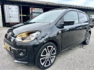 Volkswagen Up! gereserveerd 1.0 60pk High Up! Bluem. 5drs - nap - pano  - leer - stoelverw - airco - cruise - pdc - privacy glass picture 2