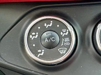 Toyota Yaris 1.3 VVT-i 99pk aut + f1 Dynamic - 48dkm nap - 1e eig - navi - cam - pdc v+a - airco - cruise - parelmoer picture 25