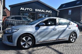 skadebil auto Hyundai Ioniq 28Kwh Comfort 120Pk 100% Soh *Navi/Clima/Camera 2018/8