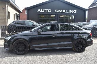Avarii autoturisme Audi A3 2.0 Tdi Limousine Sport S line Edition 150Pk *Navi/Clima/Schuifdak/Xenon 2017/11