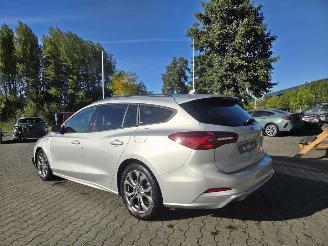Ford Focus 91KW HYBRIDE / ST-LINE picture 3