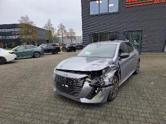 Peugeot 208 74kw ALLURE / CAMARA / NAVI picture 10