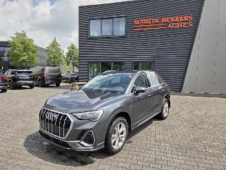krockskadad bil auto Audi Q3 1.5 P-HEV / S-LINE 2022/1