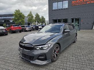 BMW 3-serie M-SPORT / PANO / CAMERA / H.K AUDIO / DRAVITGRAU MET picture 2