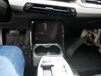 BMW iX1  picture 22