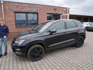 Coche accidentado Seat Ateca XCELLENCE DSG AWD ACC PANORAMADAK ALCANTARA LED 2016/12