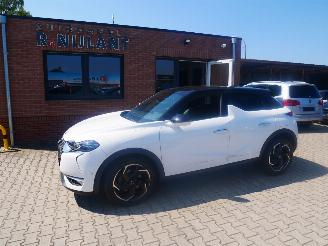krockskadad bil auto DS Automobiles DS 3 Crossback LEER LED VIRTUAL COCKPIT 2022/3