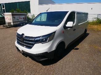 uszkodzony samochody osobowe Renault Trafic L2H1 2025/5