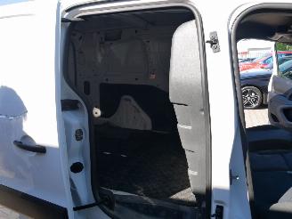 Peugeot Partner L2H1 AIRCO picture 12