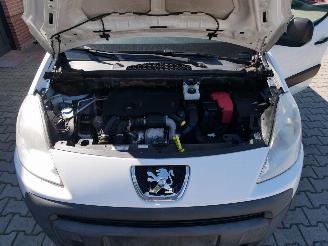 Peugeot Partner L2H1 AIRCO picture 5