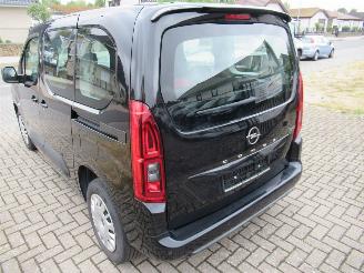 damaged passenger cars Opel Combo Combo Life 1.2T 22.800km 5-zits Airco Navi Camera CruiseControl VirtualCockpit 2024/10