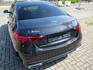 Unfallwagen Mercedes C-klasse C 300e Aut PluginHybrid  AMG-LINE Nightpack LuchtVering Leer Navi Camera StoelVerwarming.... 2023/1