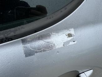 Peugeot 207 1.4 VTI Urban Move picture 16