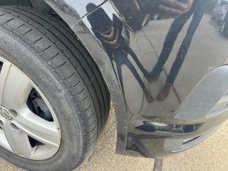 Volkswagen Transporter 2.0 TDI L2H1 DC Highline picture 21