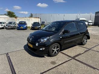 skadebil auto Renault Twingo 1.2 16 collection 2013/1