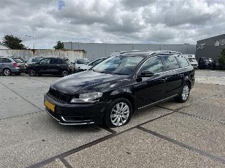 skadebil auto Volkswagen Passat 1.4 TSI Automaat  Variant 2012/1