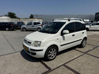 Schadeauto Fiat Panda 1.2 Emotion 2010/6
