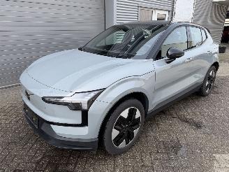 skadebil auto Volvo EX30 EX30 Single Motor Plus start en rijd 2024/5