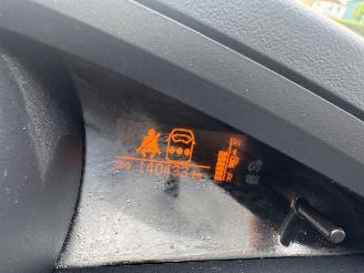 Toyota Verso 1.8 VVT-i AUTOMAAT  - Clima - Navi picture 18