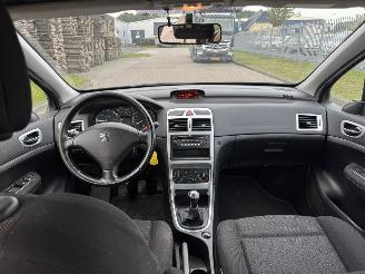 Peugeot 308 SW 1.6 HDi 80Kw AIRCO picture 14