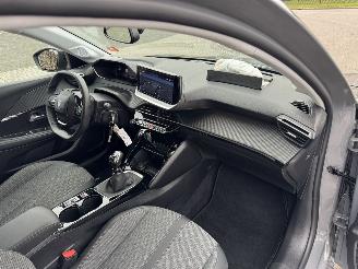 Peugeot 208 1.2 PureTech 74Kw Clima - Navi picture 28