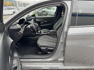 Peugeot 208 1.2 PureTech 74Kw Clima - Navi picture 14