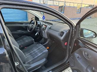 Peugeot 108 1.0 53kw AIRCO picture 14