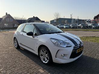 Citroën DS3 1.6 e-HDI So Chic NAVI picture 8