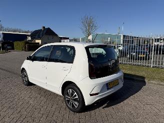 Volkswagen Up! 1.0 48kw Clima picture 3