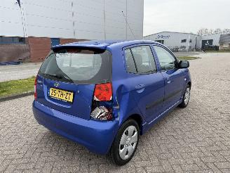 Kia Picanto 1.0 45Kw picture 6