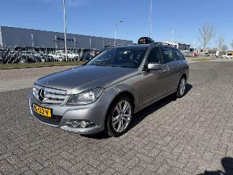 Unfallwagen Mercedes C-klasse C180 CDI  Navi - Airco 2012/10