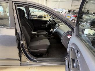 Kia Cee d Sporty wagon 1.4 CVVT 77Kw AIRCO picture 22