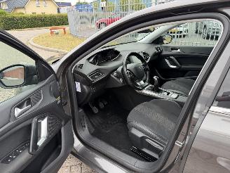 Peugeot 308  picture 9