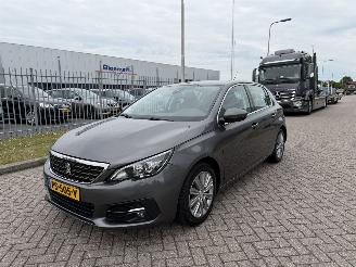 krockskadad bil auto Peugeot 308  2017/4