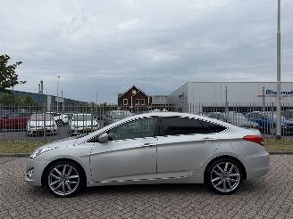 Vaurioauto  passenger cars Hyundai I-40 2.0 130Kw AUTOMAAT 2012/1