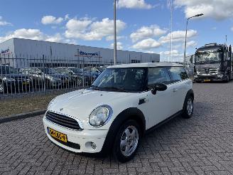 Damaged car Mini Clubman 1.4 70 kw AIRCO 2010/3
