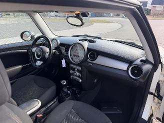 Mini Clubman 1.4 70 kw AIRCO picture 19