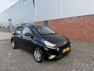 Unfallwagen Hyundai I-10 1.0 49kw AIRCO - NAVI 2022/10
