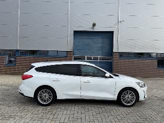 Ford Focus 1.0 Hybrid Titanium X 92kw Clima - Navi picture 2