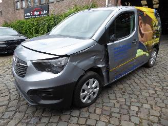 Schadeauto Opel Combo Cargo Edition 2022/11