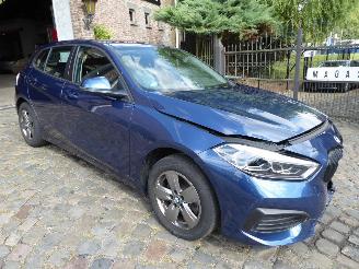 BMW 1-serie 116i Advantage picture 4