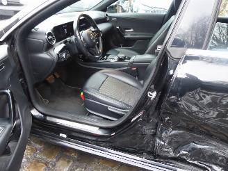 Mercedes Cla-klasse Shooting Brake CLA 180 d picture 8