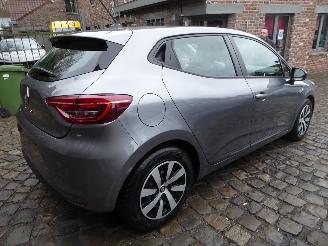 Renault Clio V Equilibre picture 5